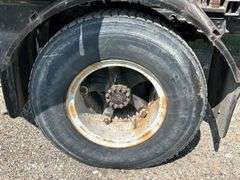 Feed Wagon, Pin Hitch ( Unknown Brand ) *Unreserved*