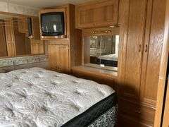 2004 Ford Holiday Rambler Admiral 39'