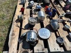 Pallet w/ Assorted Vehicle parts, gauges, lights, horn etc, approx 30 pces, Unreserved*