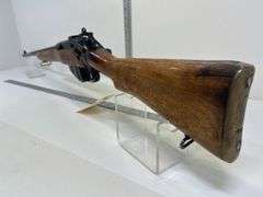 Lee Enfield .303 British Bolt Action Rifle, w/ mag, sn 21703, *Unreserved*