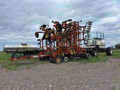 2004 Bourgault 5710 Air Drill & 5300 Air Tank Model #5710-20-47, Product# 2591 *Unreserved*