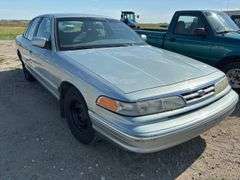 1996 Ford Crown Victoria Car *Unreserved*