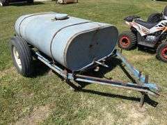200 gal Water Tank on farm trailer, *Unreserved*