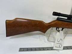 Lakefield Mark III   Auto loader, w/ 4x20 Scope, mag, *Unreserved*