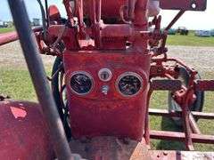 Farmall International IHC 140 off Set Row Tractor Comp. w/ Belly Mount *Unreserved*