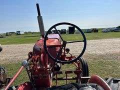 Farmall International IHC 140 off Set Row Tractor Comp. w/ Belly Mount *Unreserved*