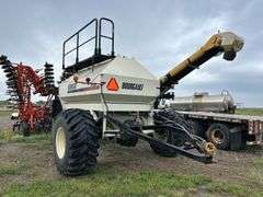 2004 Bourgault 5710 Air Drill & 5300 Air Tank Model #5710-20-47, Product# 2591 *Unreserved*