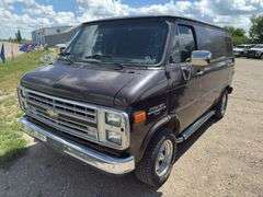 1985 Chevrolet G10 (Shorty) Van *Unreserved*