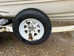 1998 Bayliner Capri Boat on Escort Trailer *Unreserved*