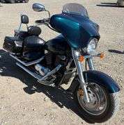 2005 Suzuki Boulevard C90 Motorcycle