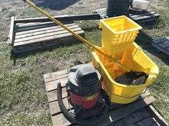 Industrial Mop & Bucket, 1 Shop Vac (Wat/Dry) 1.5 Peak HP ( Works) *Unreserved*
