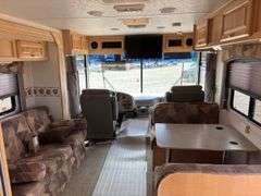 2005 Workhorse 281 Motorhome