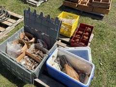 Coleman Cooler, Misc gas fittings, water fittings, 2 fitting trays, *Unreserved*