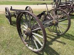 Running Gear wooden spoke axle wheels, *Unreserved*