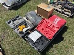 Pallet w/ DeWalt DW952 Drill w/ 2 9.6v batteries (unknown condition), Lincoln Guardian grease gun w/ battery & charger, unknown condition, *Unreserved*