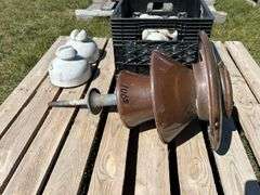Ceramic Insulators, approx 35, *Unreserved*