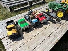 Pallet w/ Vintage toy vehicles, metal/plastic Tonka, John Deere (approx 9), Mini skateboard 1'9", *Unreserved*