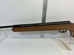 Lee Enfield .303 British Bolt Action Rifle, w/ mag, sn 21703, *Unreserved*