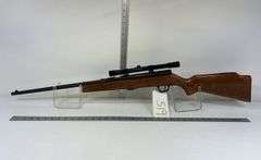 Lakefield Mark III   Auto loader, w/ 4x20 Scope, mag, *Unreserved*