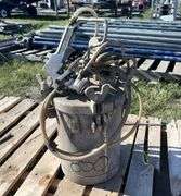 Ultra Pro Air Paint Sprayer w/ gauge, tank, gun, *Unreserved*