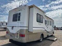 2005 Workhorse 281 Motorhome
