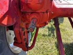 Farmall International IHC 140 off Set Row Tractor Comp. w/ Belly Mount *Unreserved*