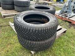 4 Continental Ice Contact studded tires, Unidirectional 225/65R17, *Unreserved*