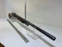 Remington 12 ga Pump Action Shotgun, w/ butt pad, hexagon barrel, sn U69545, *Unreserved*