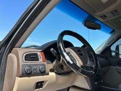 2009 GMC 2500 SLT Duramax Truck *Unreserved*