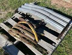 1 - Misc 40's GM 1 or 3 Ton Truck Grill, 1 - 1941-46 Chevrolet Truck Grill *Unreserved*