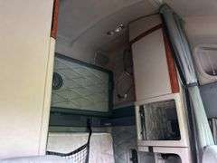 2013 Freightliner Cascadia Semi Truck