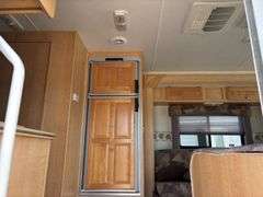 2005 Workhorse 281 Motorhome
