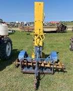 Trailer Type Post Hole Auger w/ 2 Auger Bits Approx. 12'' & 9'' *Unreserved*