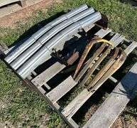 1 - Misc 40's GM 1 or 3 Ton Truck Grill, 1 - 1941-46 Chevrolet Truck Grill *Unreserved*