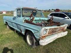 Ford F100 truck body, *Unreserved*