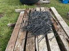 Approx 120 10"L Phillips head screws, *Unreserved*