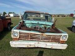 Ford F100 truck body, *Unreserved*