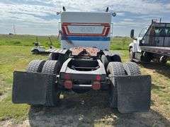 1982 Freightliner Semi Truck, *Unreserved*