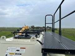 2004 Bourgault 5710 Air Drill & 5300 Air Tank Model #5710-20-47, Product# 2591 *Unreserved*