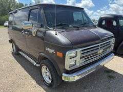 1985 Chevrolet G10 (Shorty) Van *Unreserved*