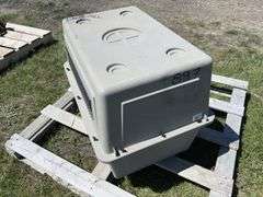 Dog Kennel (Petmate Vari Kennel) Approx. 32'' x 22'' x 23'' *Unreserved*