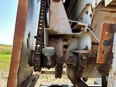 Feed Wagon, Pin Hitch ( Unknown Brand ) *Unreserved*