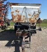 Feed Wagon, Pin Hitch ( Unknown Brand ) *Unreserved*