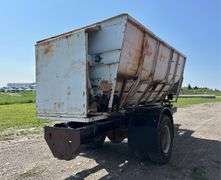 Feed Wagon, Pin Hitch ( Unknown Brand ) *Unreserved*
