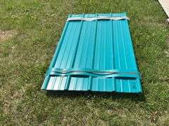 Lift of Millends Metal Siding/Roofing Approx. 6'-15' Long x 3' Wide (Approx. 25 Sheets Deepwater Green Color), *Unreserved*