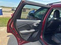 2015 Jeep Cherokee Trailhawk *Unreserved*