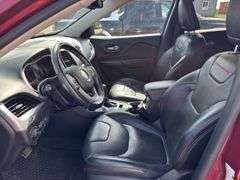2015 Jeep Cherokee Trailhawk *Unreserved*