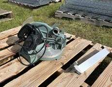 Delta Compound Saw Model 36-040, *Unreserved*