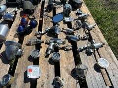 Pallet w/ Assorted Vehicle parts, gauges, lights, horn etc, approx 30 pces, Unreserved*