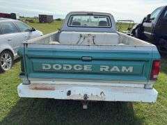 Dodge D150 Club Cab truck, Non-Runner, *Unreserved*